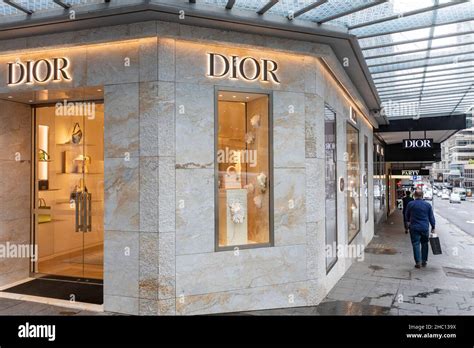 shop dior australia.